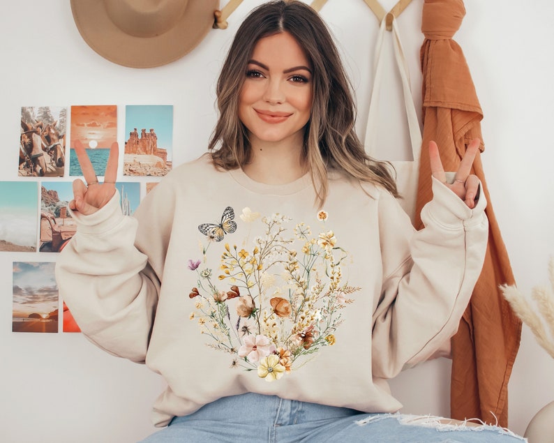 Vintage Pressed Flowers Sweatshirt